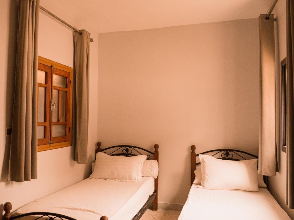 Santacruz Surf Camp Hostel Tamraght Luaran gambar